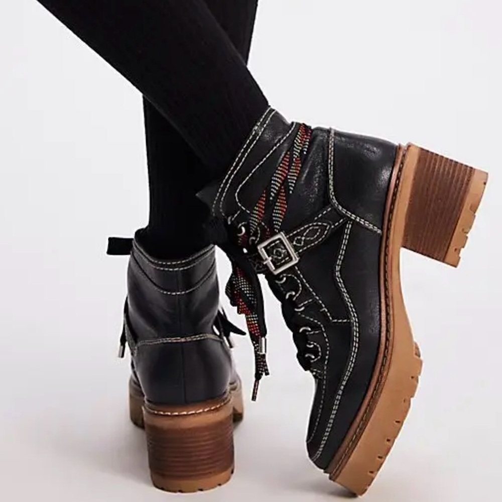 NWOT FREE PEOPLE Jaspar Hiker Ankle Boots Black Leather Lace Buckle Size 9